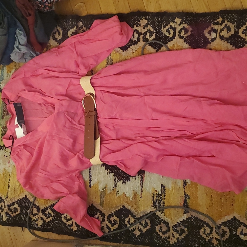 Perfect summer dress. NWT. PINK. Lightweight and flows. Belted is the Cutest.